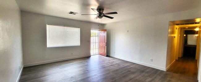 2602 E Southgate Ave Unit 1