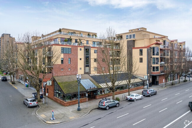 Exterior - Broadway Commons