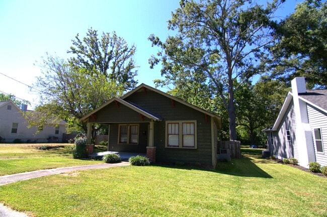 Building Photo - 524 S Confederate Ave