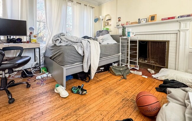 Photo - 28 Manet Rd Unit 2