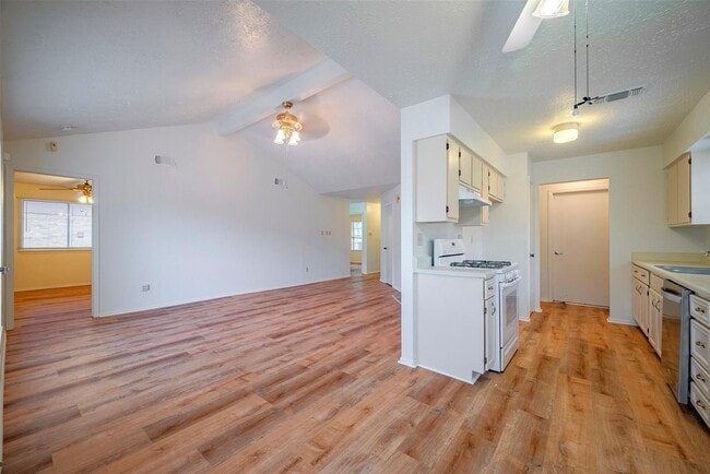 Photo - 10906 Maple Rock Dr