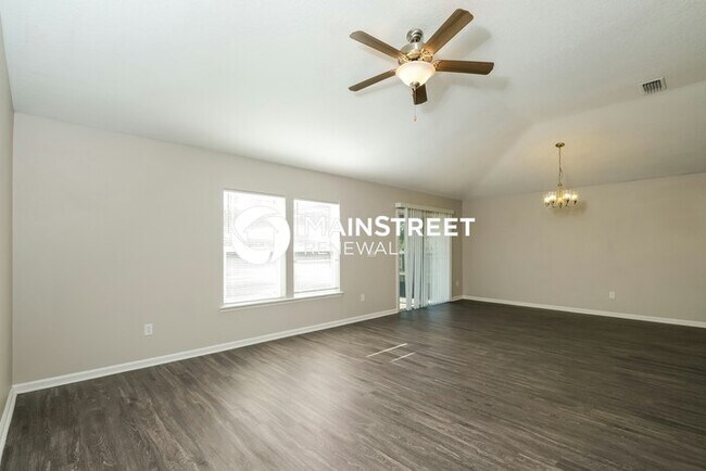 4 Bedroom Pet-Friendly Home in Yulee, FL with Main Street Renewal