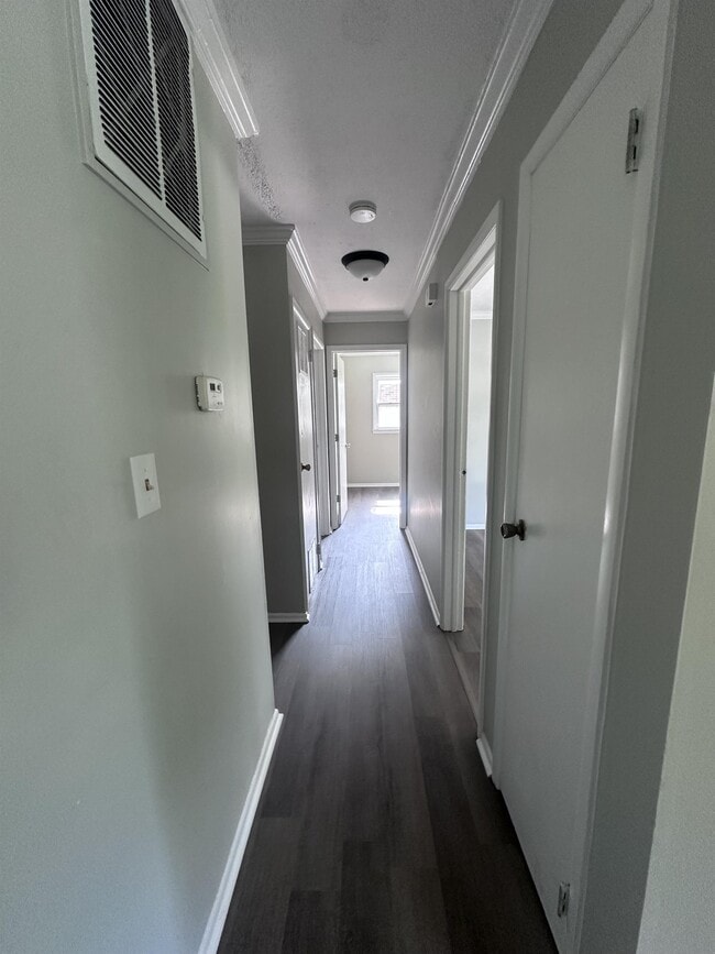 Photo - 1009 Plainview Dr