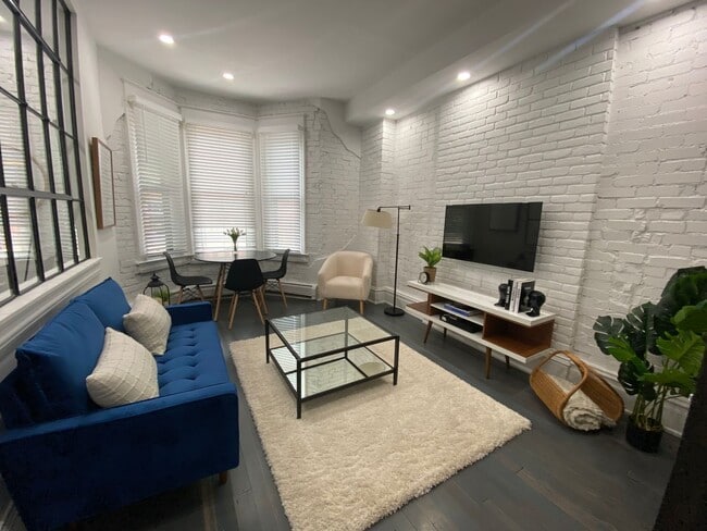 Photo - Location - The Best