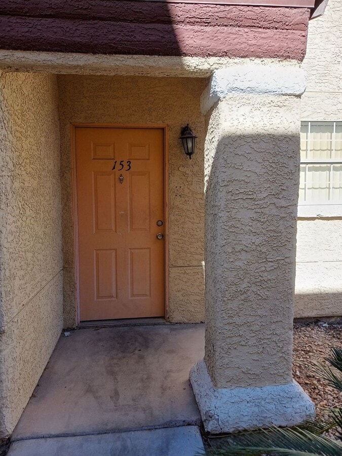 Photo - 2-bedroom 2-bathroom residence located on ...