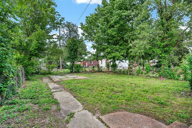 Photo - 6705 St Louis Ave