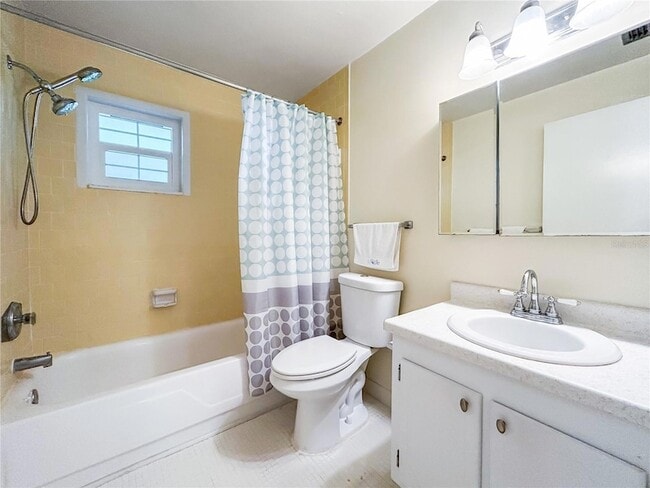 Photo - 1706 Belleair Forest Dr Unit 252