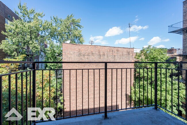 Photo - 1915 Beverley Rd Unit 502