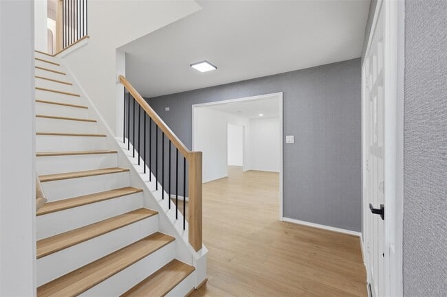 Photo - 3930 Cypress Hill Dr