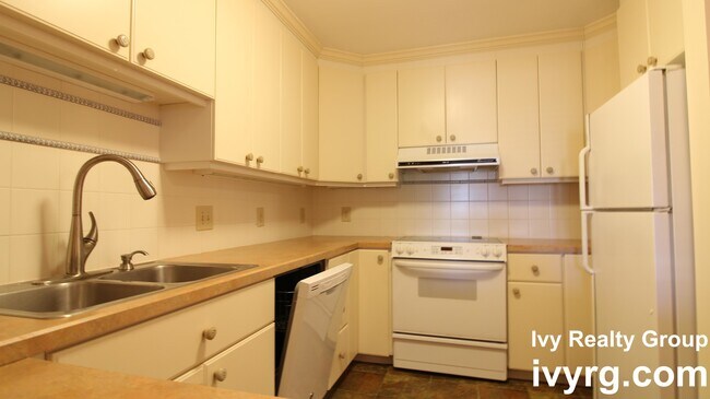 Photo - 50 Winchester St Unit 304