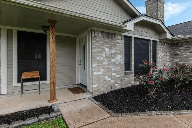 Photo - 3601 Clover Ln