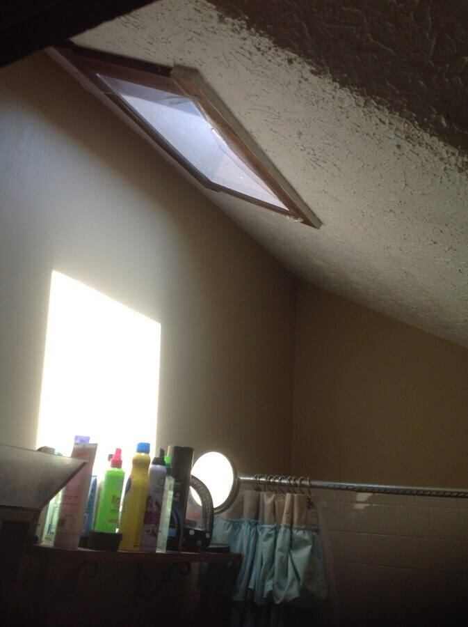 Photo - Spacious Downtown 2 Bedroom Attic Apartment Unit Apt. E