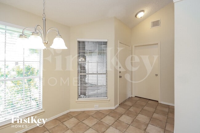 Photo - 17002 Enchanted Cir E