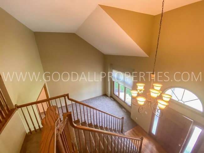 Photo - Executive Home - 4 Bedroom, 3.5 Bathroom in Country Club Neighborhood with Finished Basement