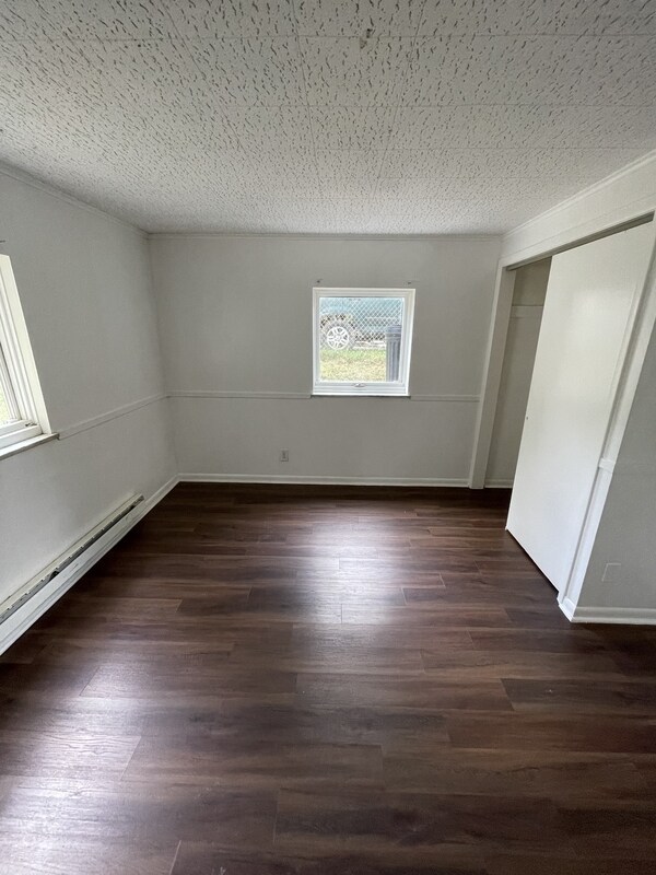 Photo - 3085 Grace St