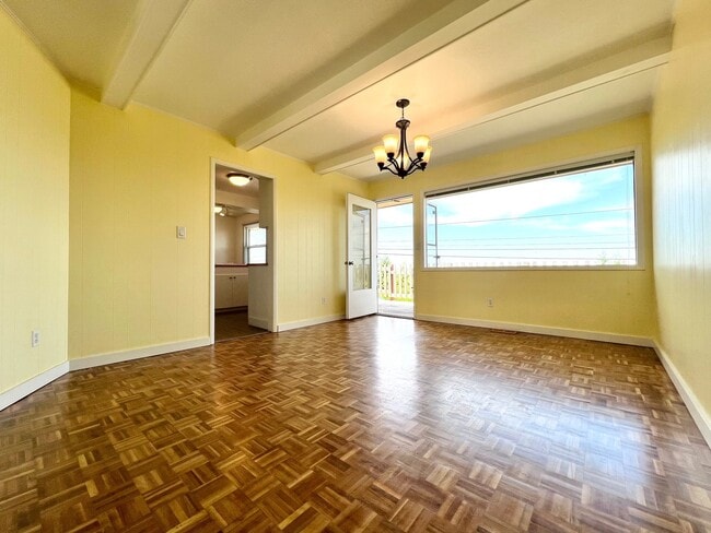 12815 NE Fremont St