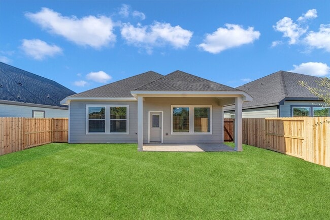 Building Photo - 16930 Tulip Row Ln
