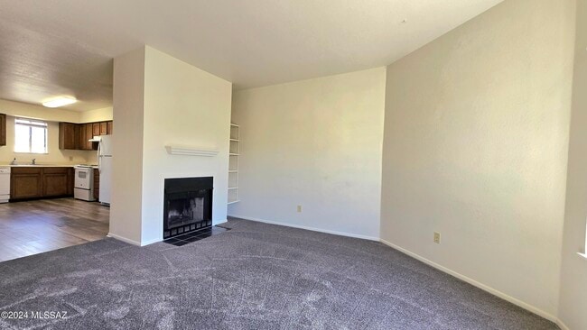 Photo - 3690 N Country Club Rd Unit 1038