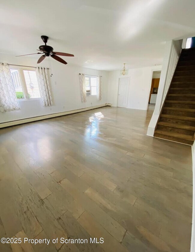 Photo - 209 Lincoln St Apartamento