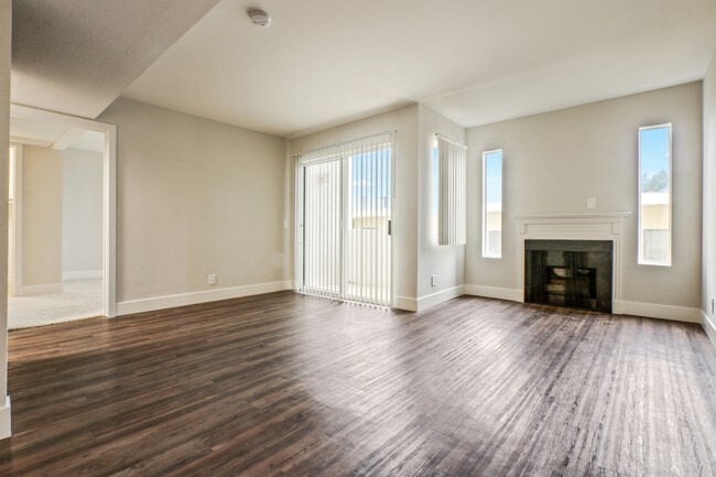 Apartments For Rent Near West Los Angeles College In Culver City Ca Photo 3343 S Durango Ave Unit 2