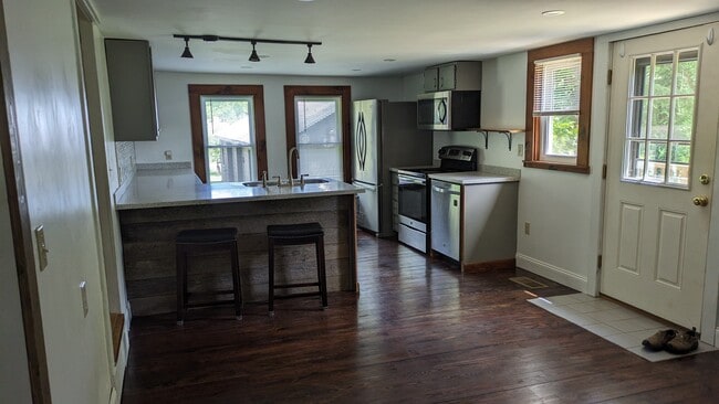 Kitchen - 1126 Trumbulls Corners Rd