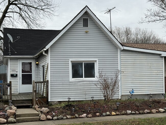 Photo - 1606 N Lindsay St