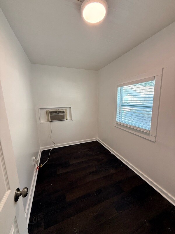 Photo - 1865 29th Ave N