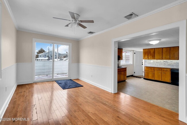 Photo - 1001 Arnold Ave