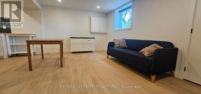 Photo - 539 Rustic Rd