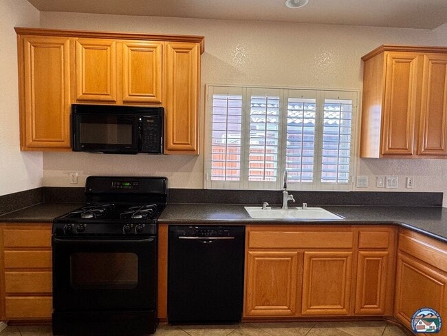 Photo - 2640 Lenrey Ave