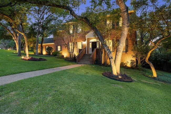 Photo - 2922 Thousand Oaks Dr