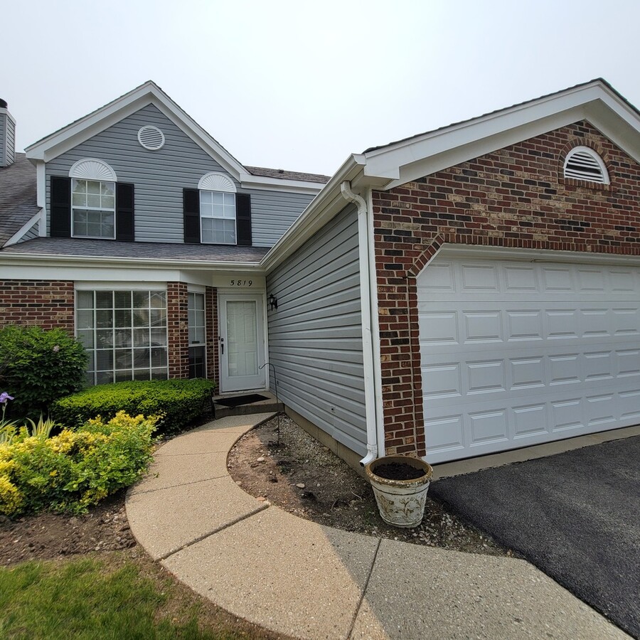 Photo - 5819 Delaware Ave Townhome