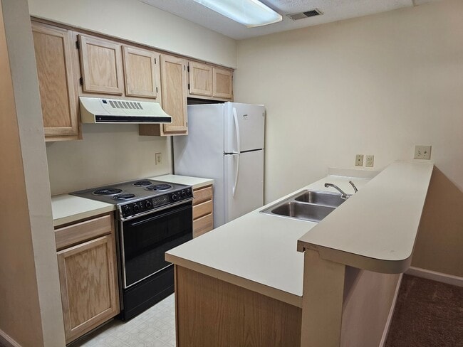 Photo - Cypress Bay Golf &amp; Racquet - W7 Unit W7