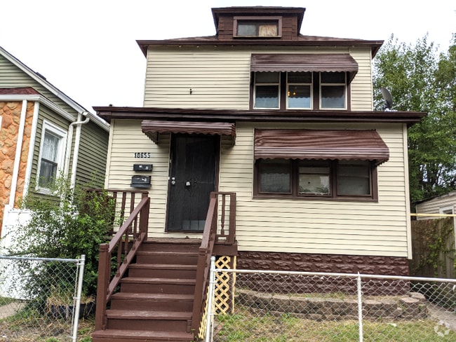 Building Photo - 10655 S Hoxie Ave Rental