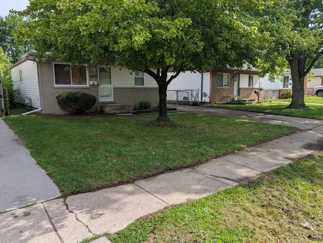 Photo - 20473 Vermander Ave
