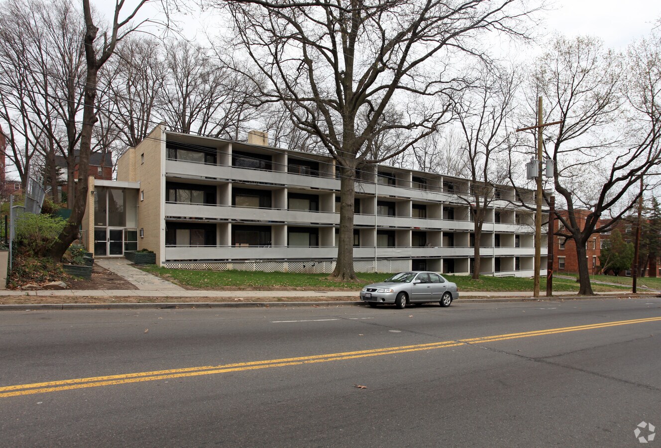 3970 Pennsylvania Avenue - 3970 Pennsylvania Avenue Apartments