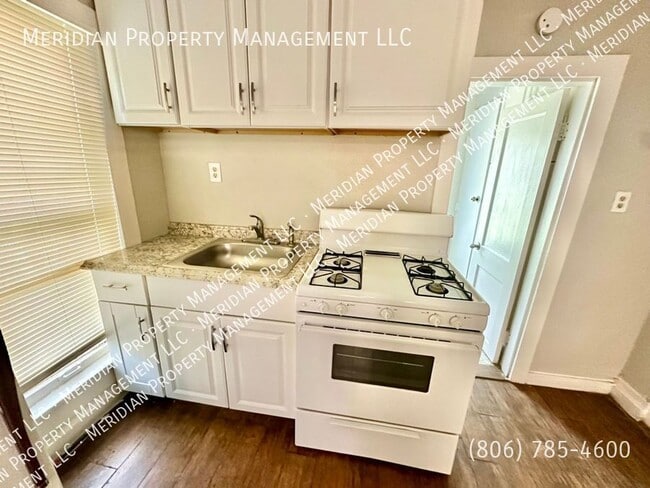 Photo - 1503 Avenue T