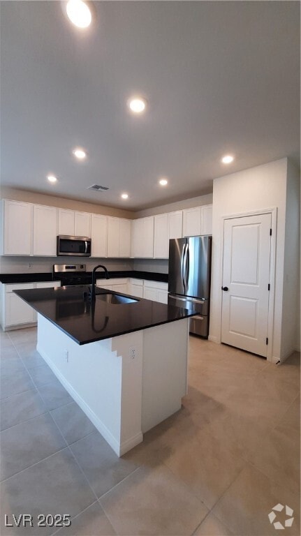 Building Photo - 9084 Marigold Crk St Rental