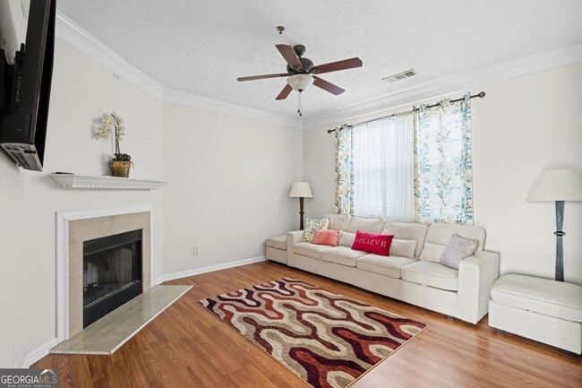 Photo - 102 Weatherstone Square Dr