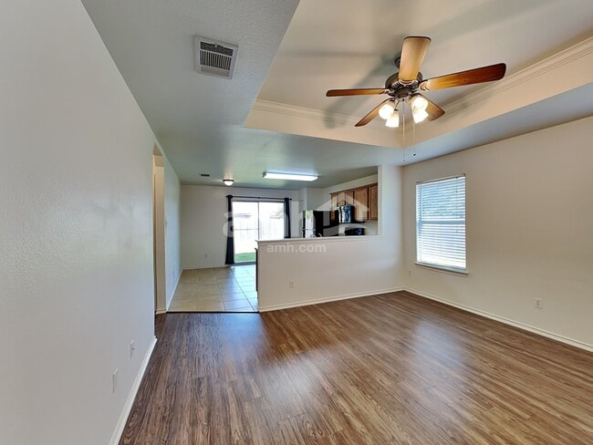 Photo - 100 Meadow Lark Ln