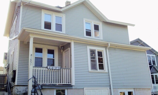 1851 N Pulaski St Unit B