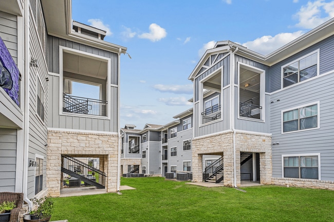 Photo - Frontier East Apartments