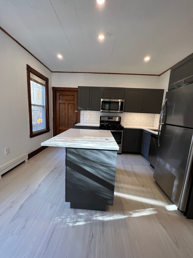 Photo - 74 Heath St Unit 1