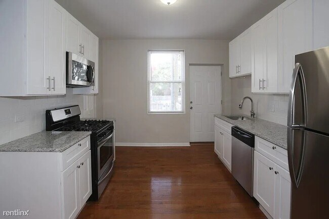 Photo - 3916 W Altgeld St Unidad 1