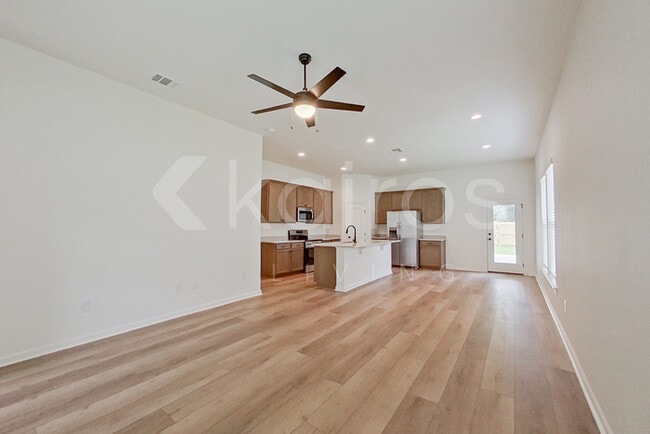 102 Acoustic Lane