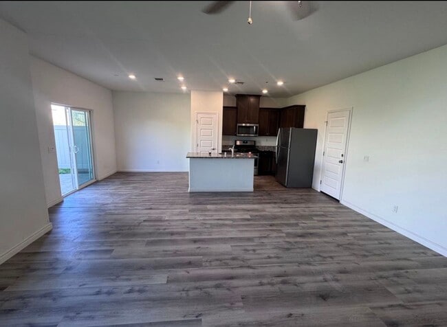 Photo - ? Newer Home for Rent in the East Hills – Near Rio Bravo Country Club ?