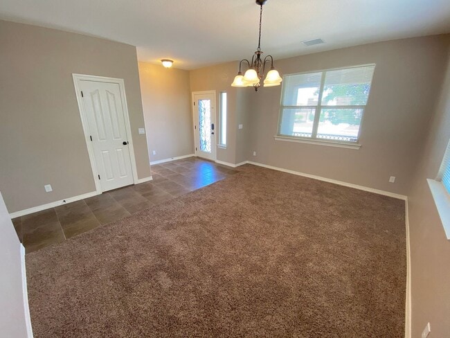 Photo - East El Paso LARGE 4bed/2.5bath Refrig A/C!