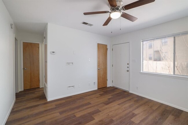 Photo - 3401 Willowrun Cove