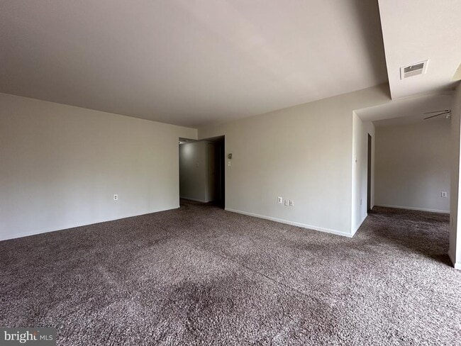 Photo - 1550 Northgate Square