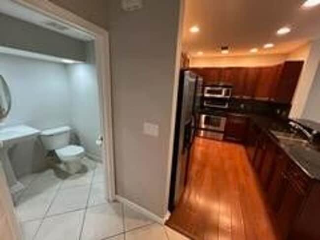 Photo - 9142 Dupont Pl